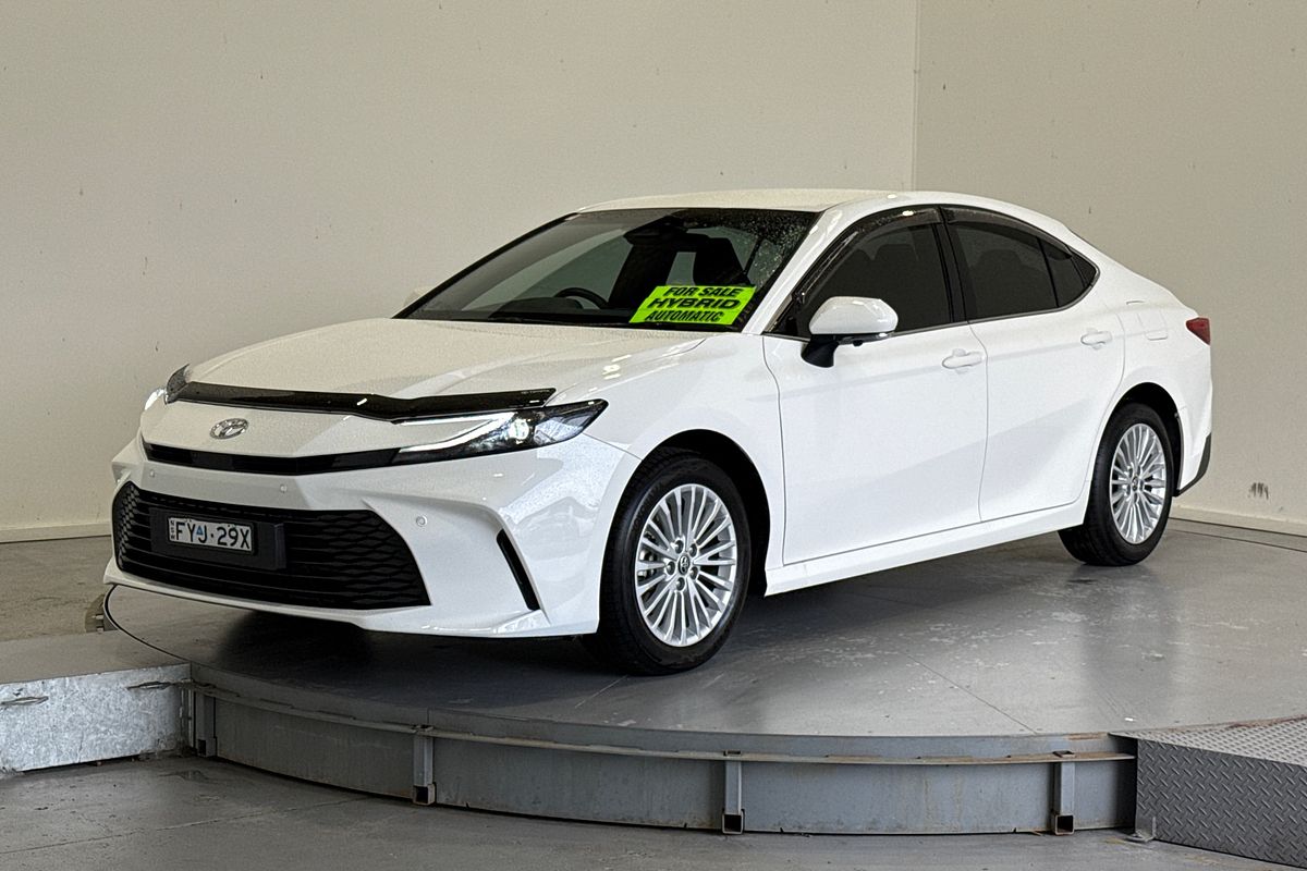 2026 Toyota Camry Ascent AXVH80R