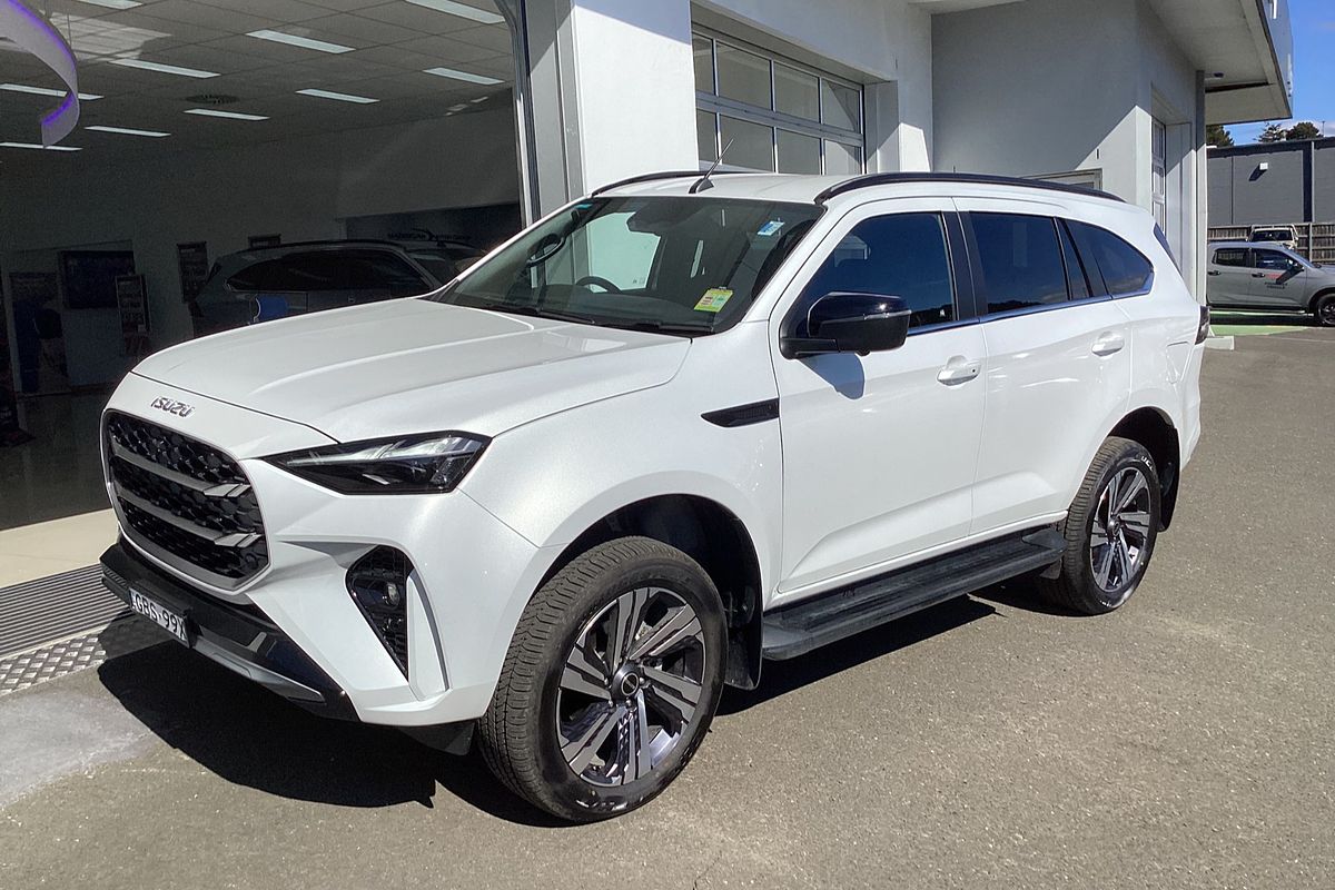 2025 Isuzu MU-X LS-T