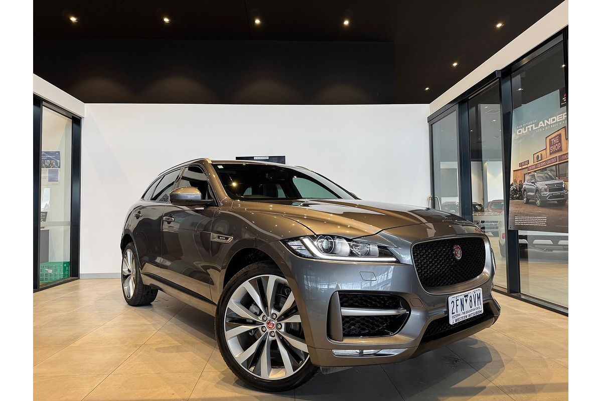2017 Jaguar F-PACE 20d R-Sport X761
