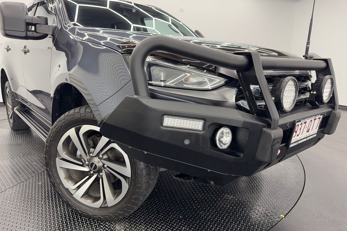 2022 Isuzu MU-X LS-T