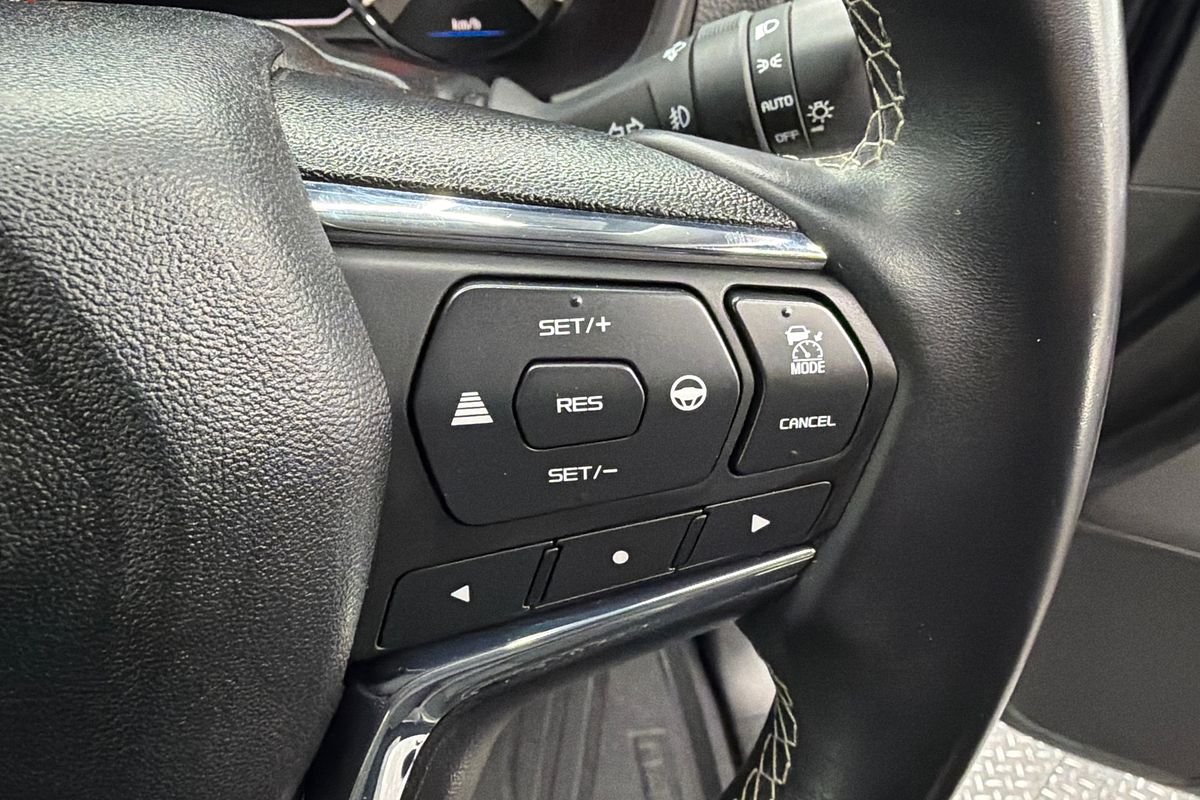 2022 Isuzu MU-X LS-T