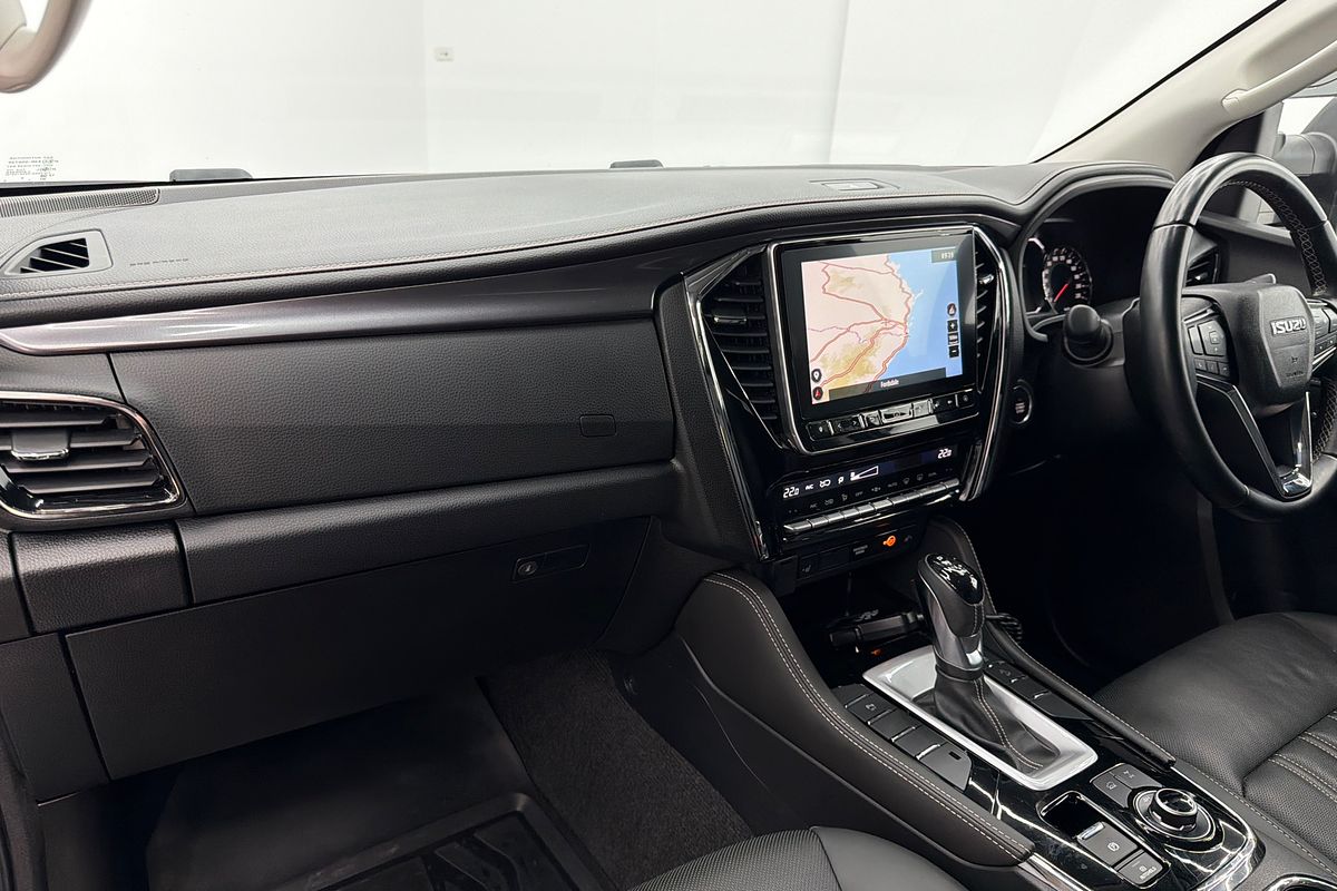 2022 Isuzu MU-X LS-T