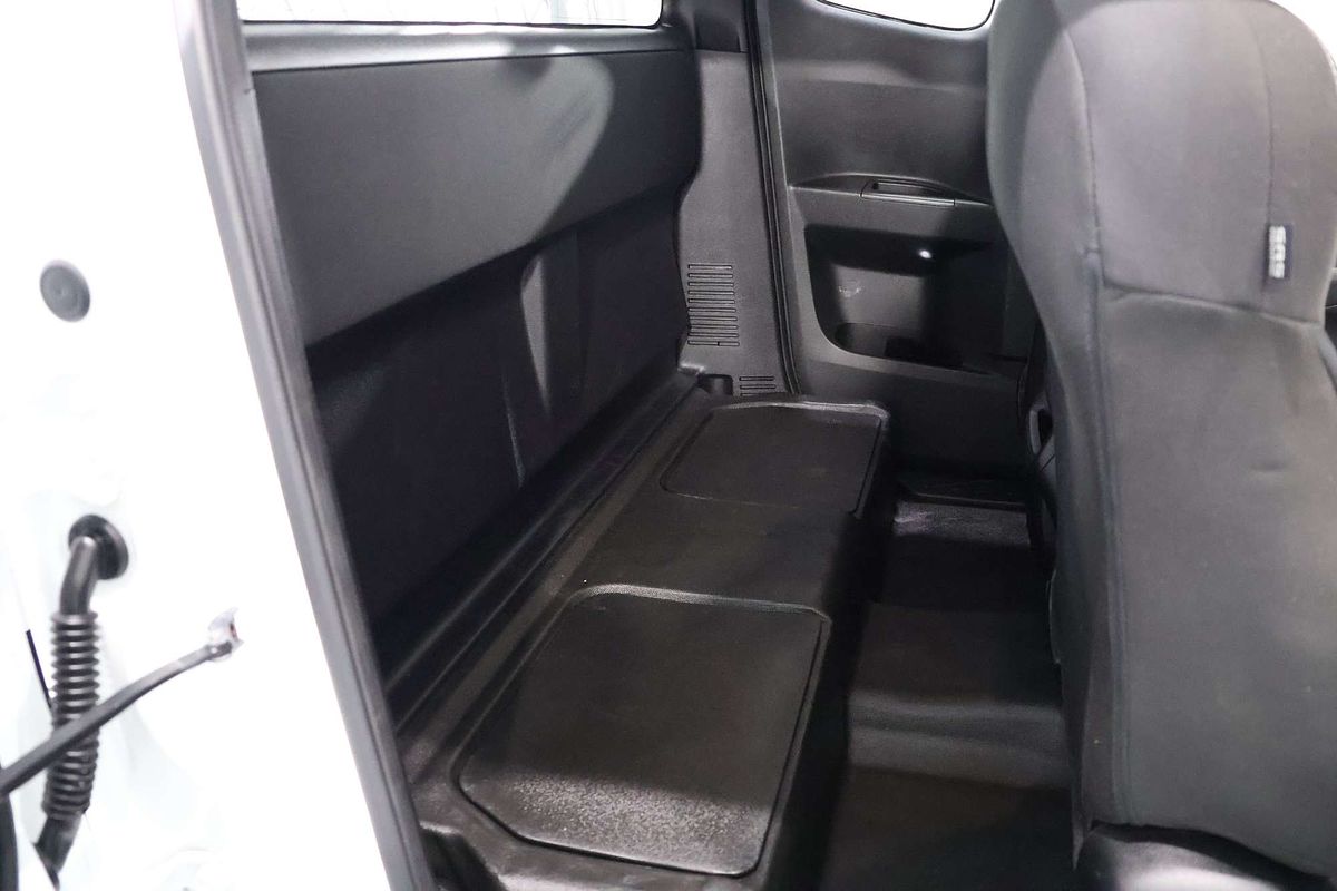 2020 Isuzu D-MAX SX High Ride Rear Wheel Drive