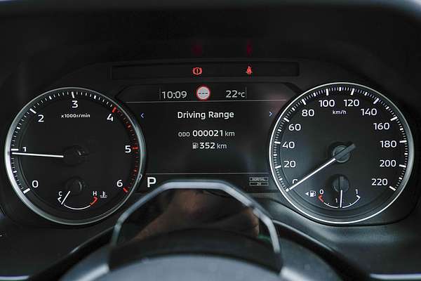 2026 Mitsubishi Triton GLS MV 4X4 thumb-8
