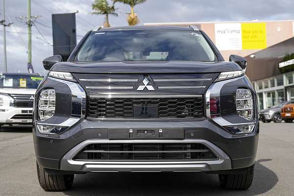 2026 Mitsubishi Outlander Exceed ZM thumb-2