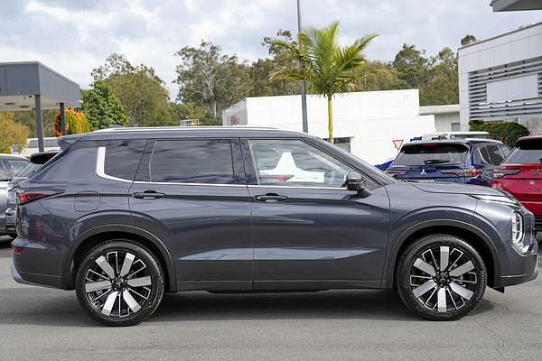 2026 Mitsubishi Outlander Exceed ZM thumb-4
