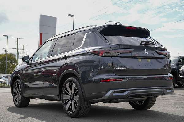2026 Mitsubishi Outlander Exceed ZM thumb-5