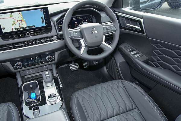2026 Mitsubishi Outlander Exceed ZM thumb-17