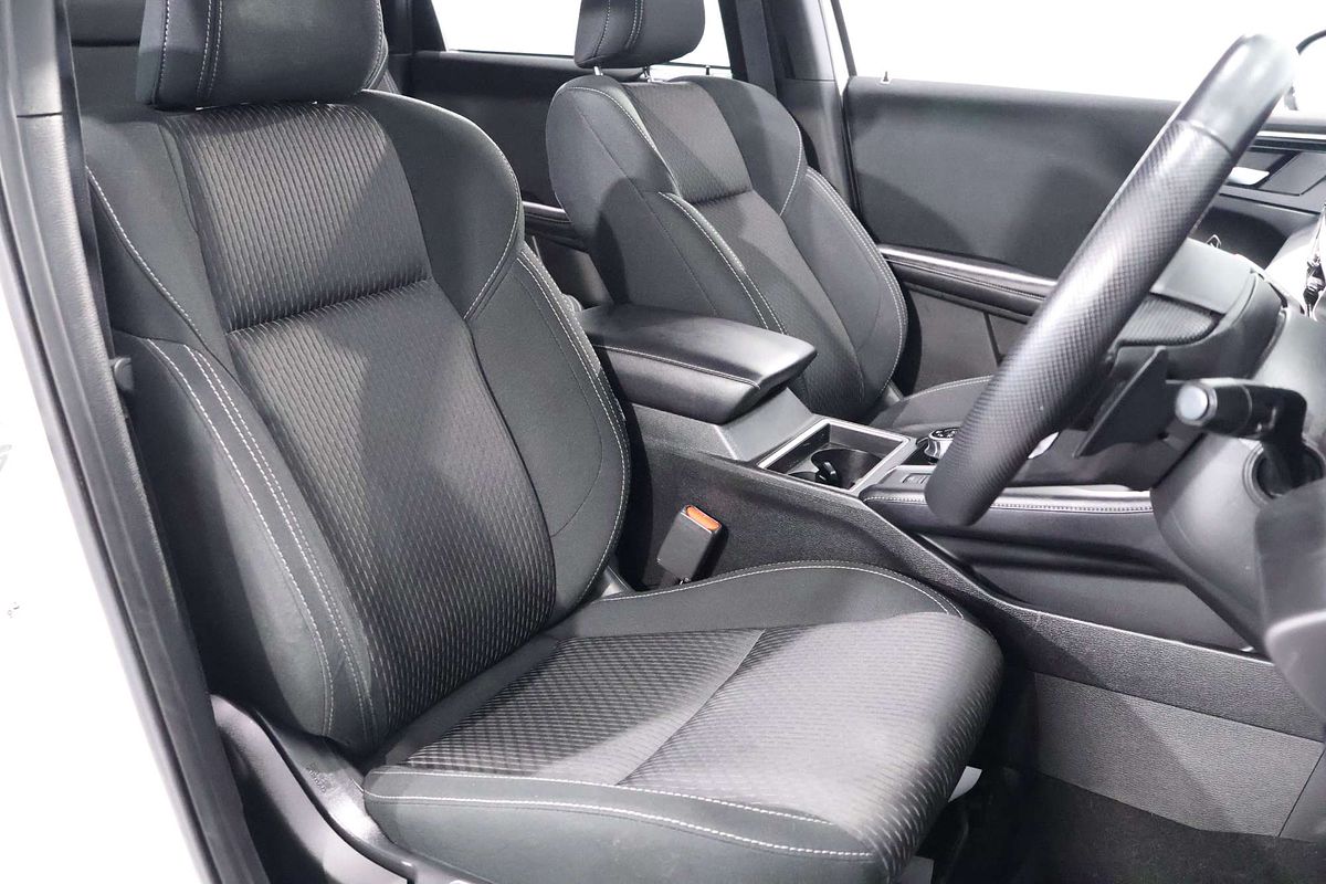 2021 Mitsubishi Outlander LS ZM