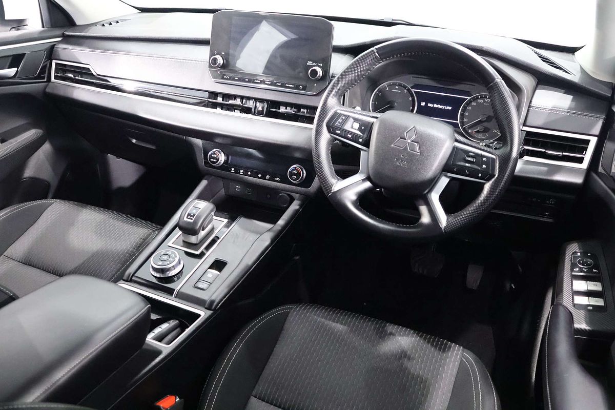 2021 Mitsubishi Outlander LS ZM
