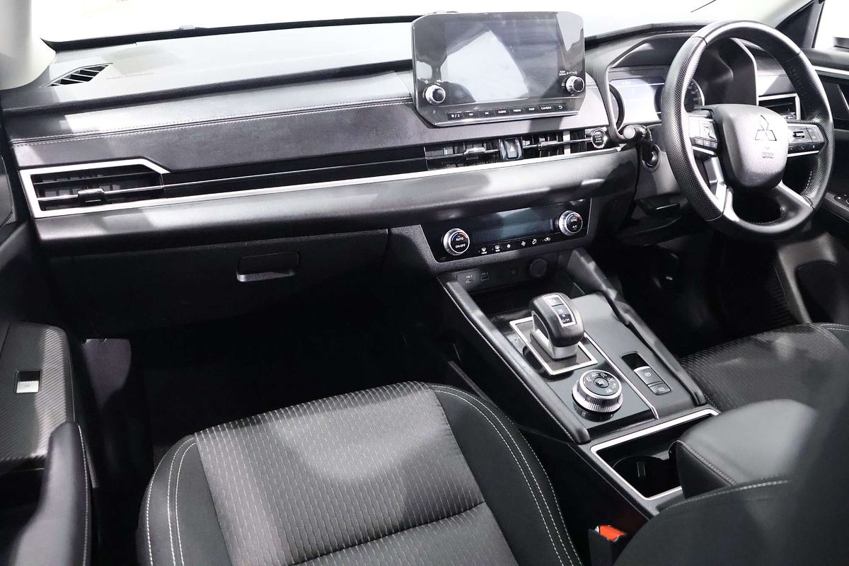 2021 Mitsubishi Outlander LS ZM