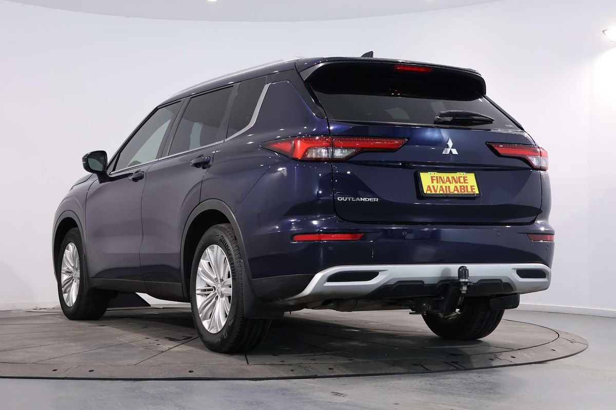 2022 Mitsubishi Outlander LS ZM