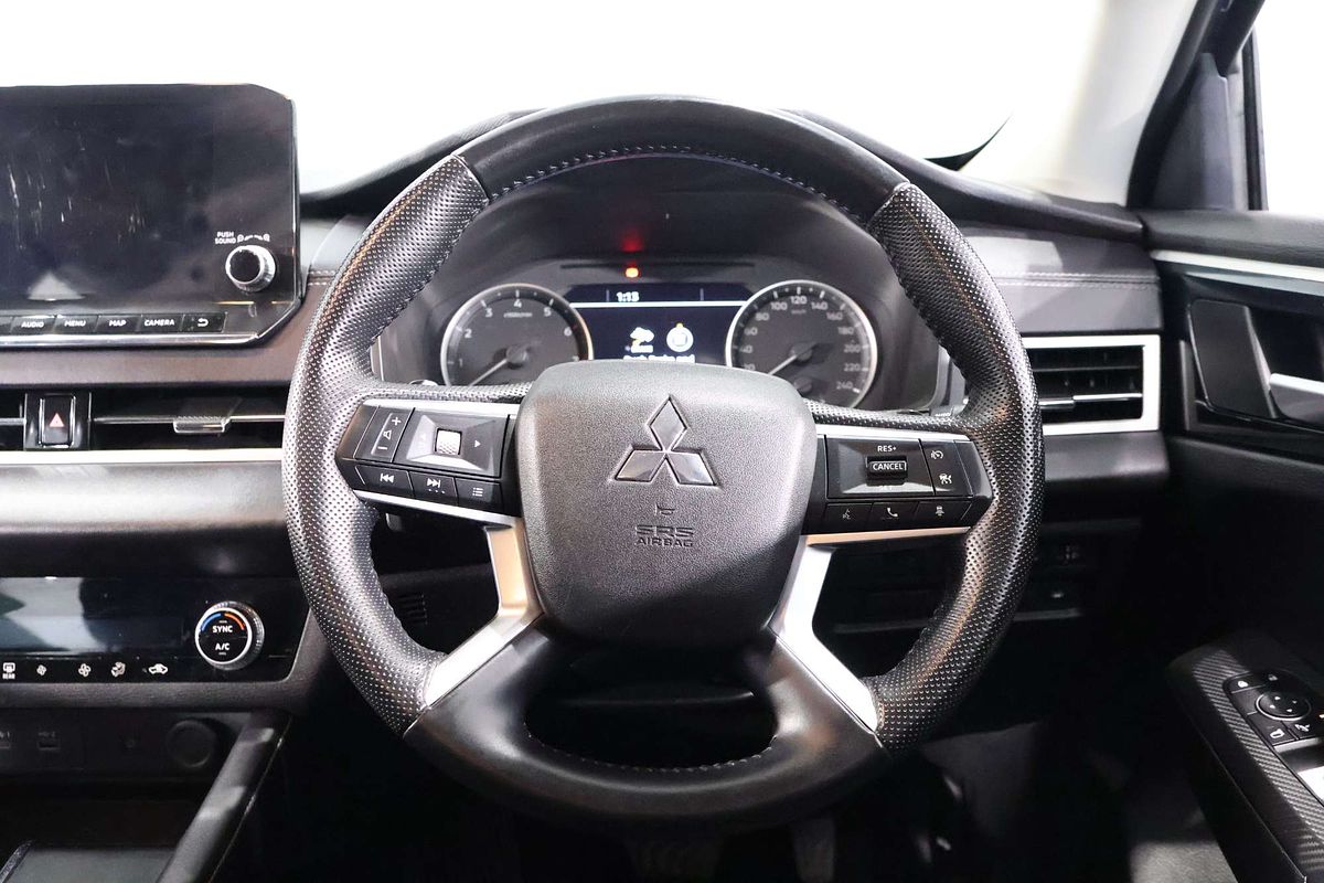 2022 Mitsubishi Outlander LS ZM