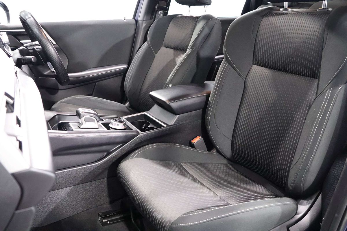 2022 Mitsubishi Outlander LS ZM