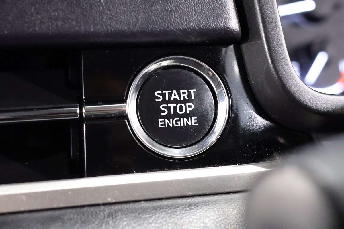 2022 Mitsubishi Outlander LS ZM