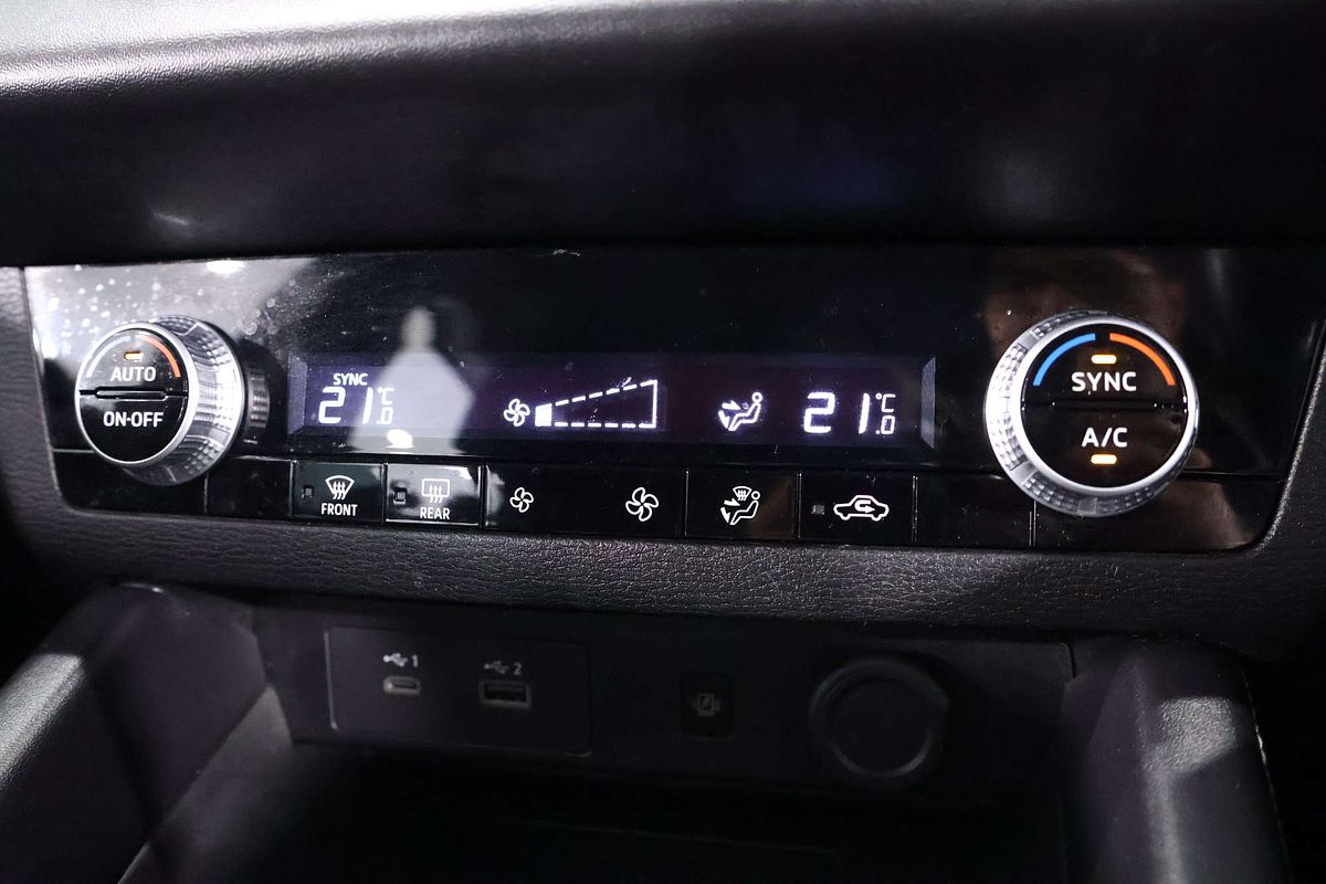 2022 Mitsubishi Outlander LS ZM