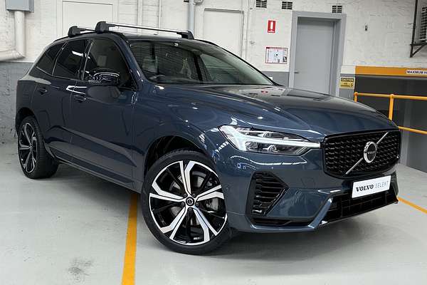 2022 Volvo XC60 Recharge Ultimate T8 Plug-In Hybrid