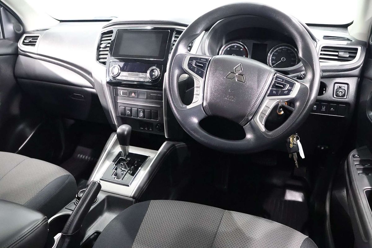 2020 Mitsubishi Triton GLX+ MR 4X4