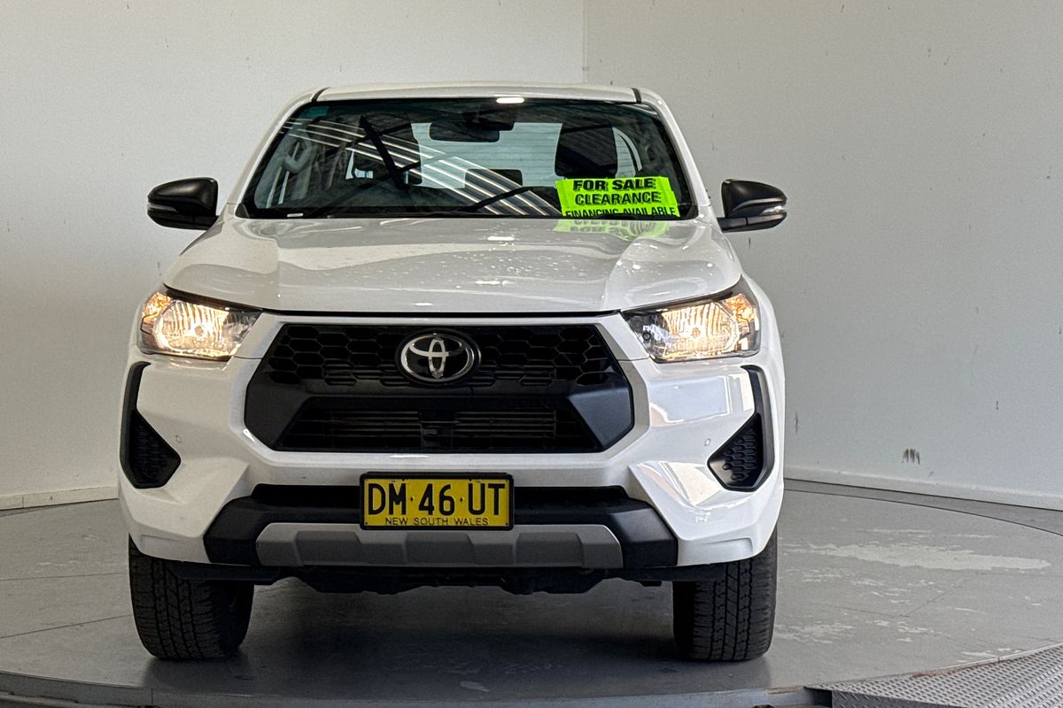 2024 Toyota Hilux SR5 48V GUN126R 4X4