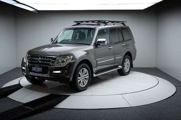 2015 Mitsubishi Pajero Exceed NX