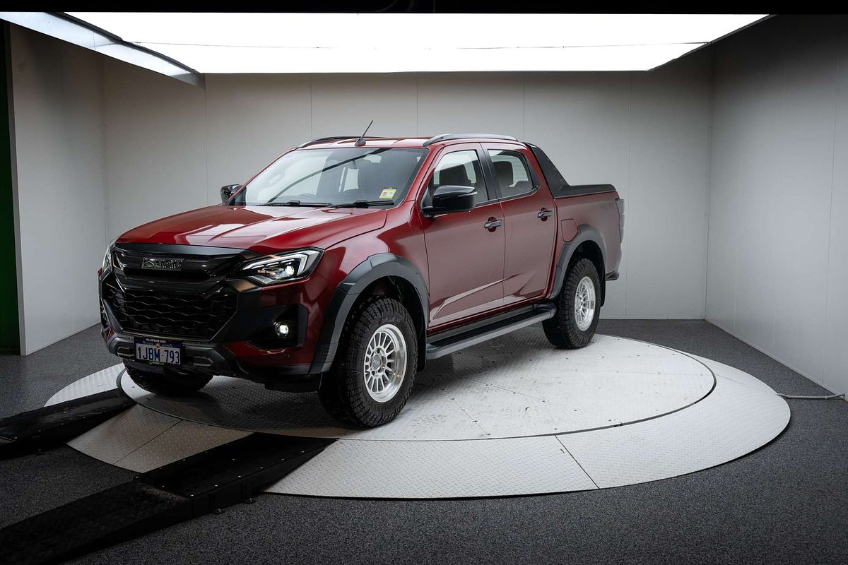2025 Isuzu D-MAX X-TERRAIN 4X4