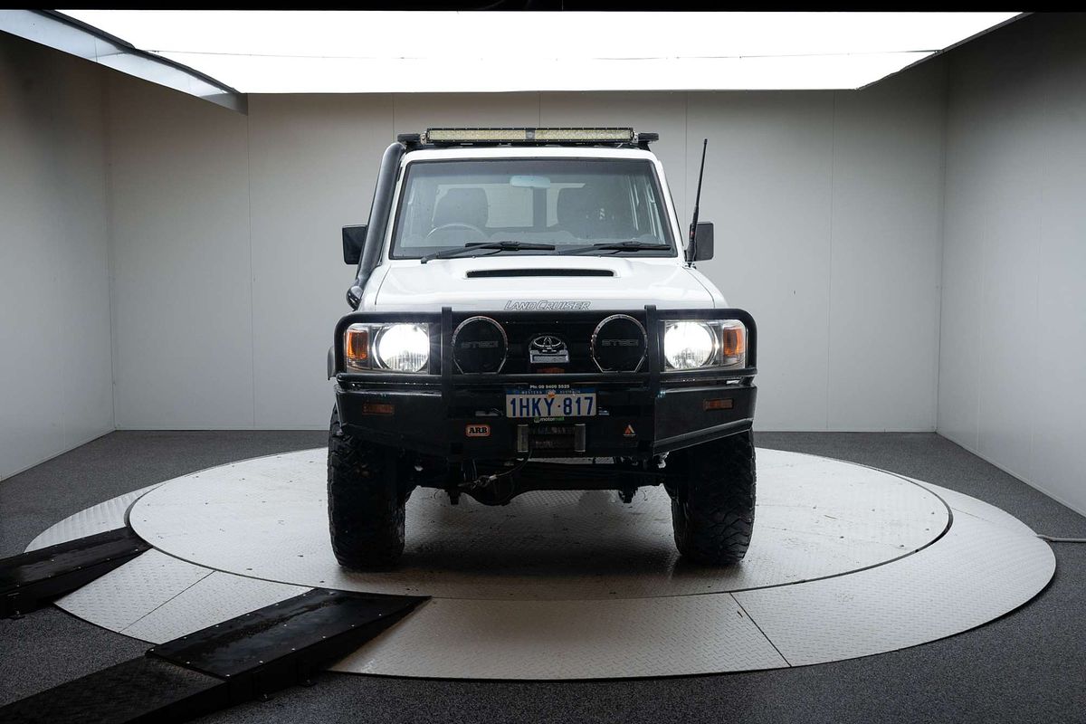 2013 Toyota Landcruiser GXL VDJ76R