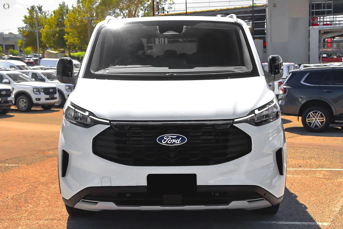 2025 Ford Tourneo Active AV SWB