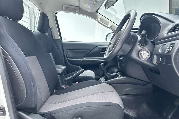 2021 Mitsubishi Triton GLX MR Rear Wheel Drive thumb-10