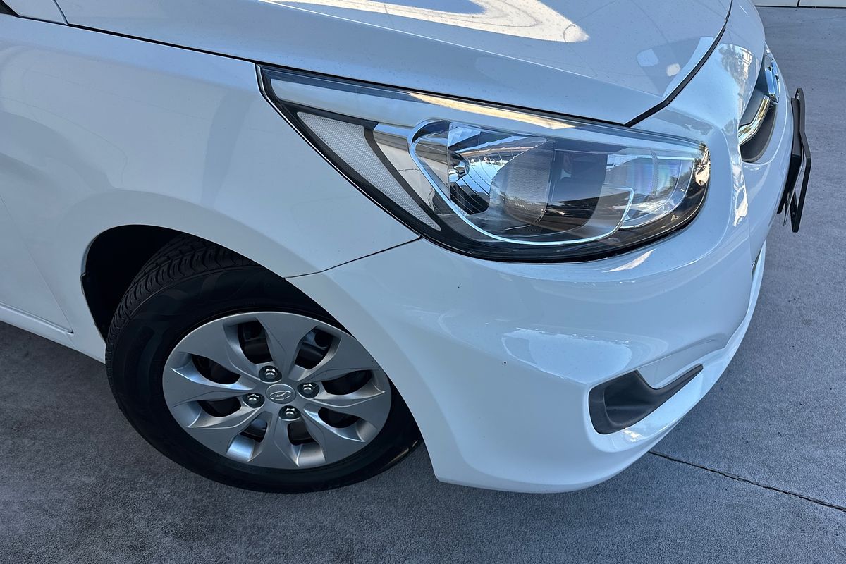 2017 Hyundai Accent Active RB4