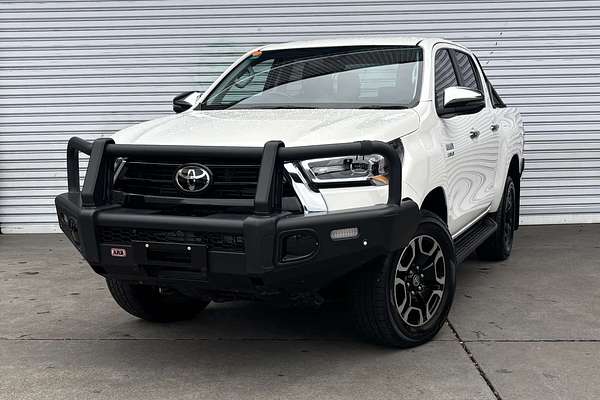 2024 Toyota Hilux SR5 GUN126R 4X4