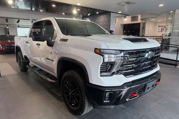 2026 Chevrolet Silverado HD LTZ Premium W/Tech Pack T1 4X4