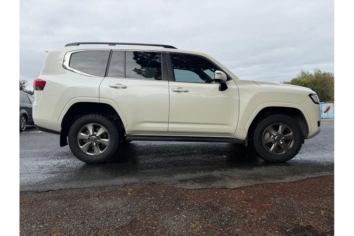 2023 Toyota Landcruiser VX FJA300R