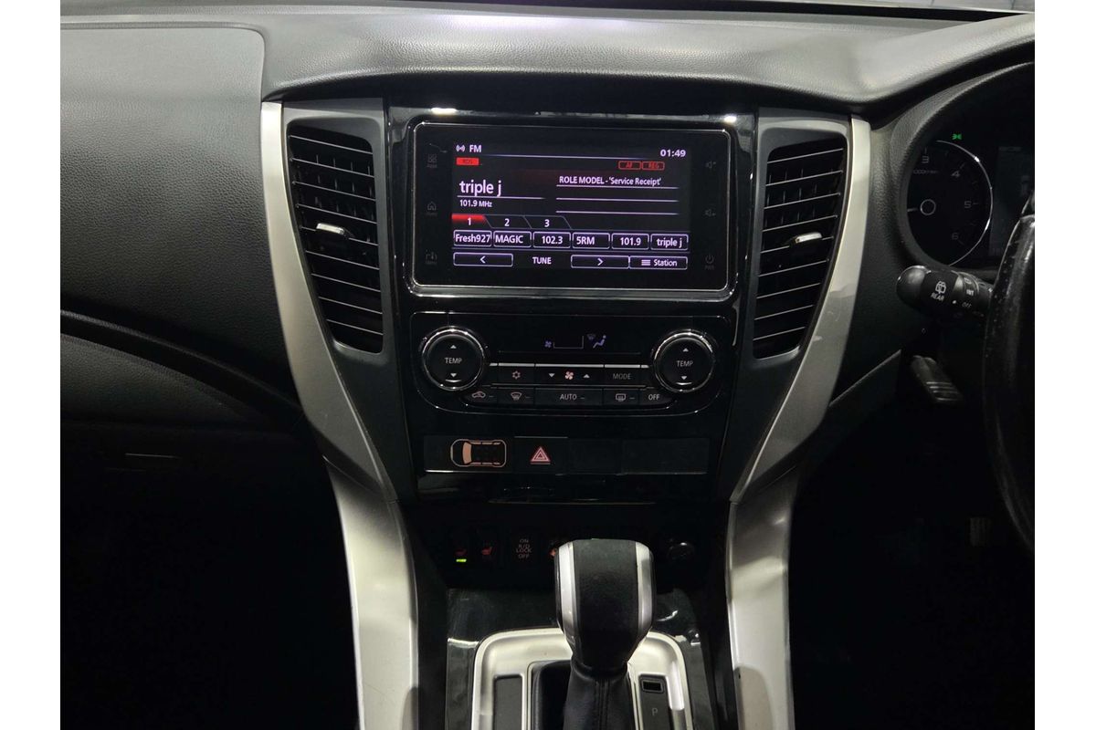 2017 Mitsubishi Pajero Sport Exceed QE image 15