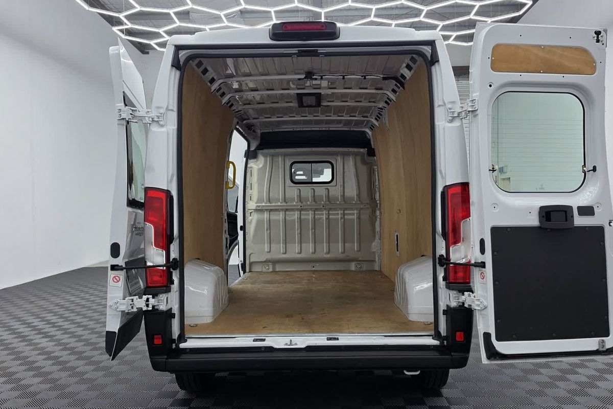 2024 Fiat Ducato Series 9 LWB Mid Roof
