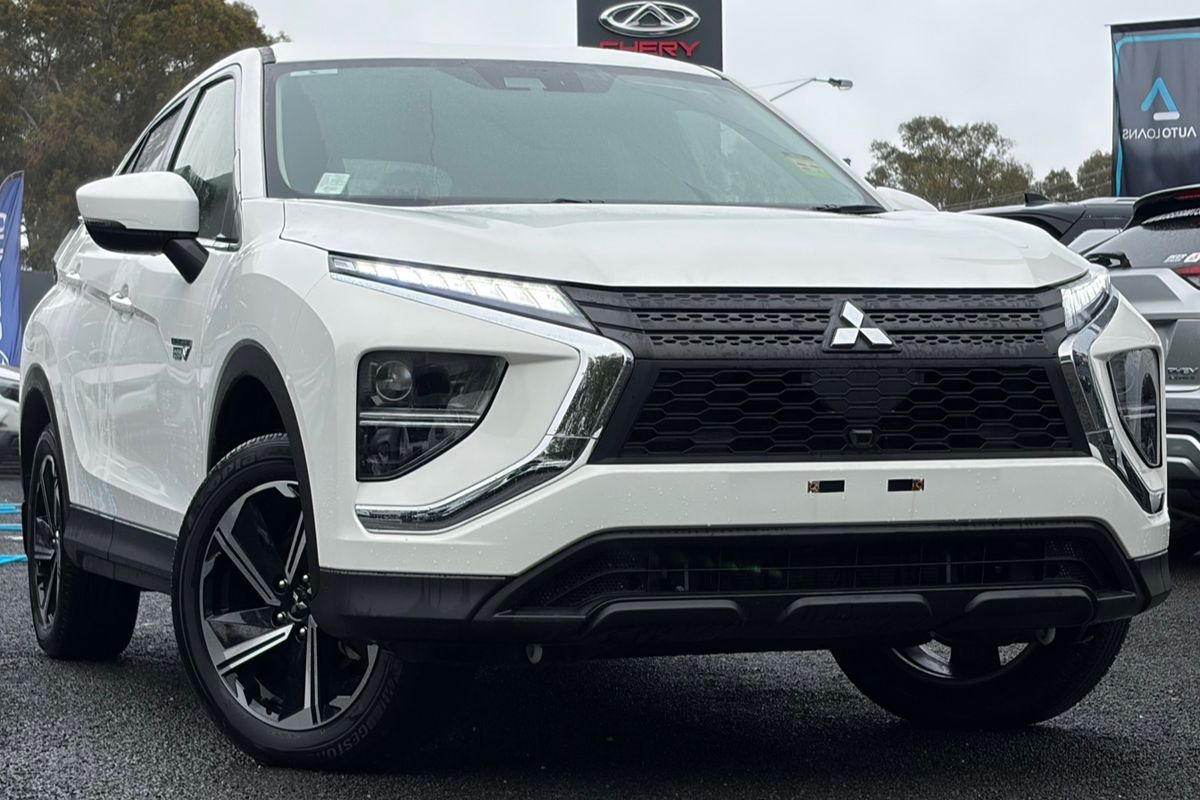 2025 Mitsubishi Eclipse Cross PHEV ES YB