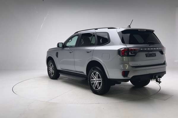 2025 Ford Everest Trend 2.0L thumb-8