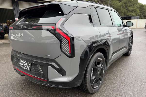 2026 Kia EV3 GT-Line Long Range SV thumb-2