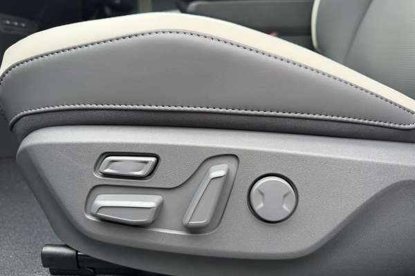 2026 Kia EV3 GT-Line Long Range SV thumb-13
