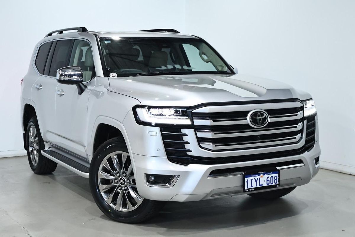 2023 Toyota Landcruiser Sahara ZX FJA300R