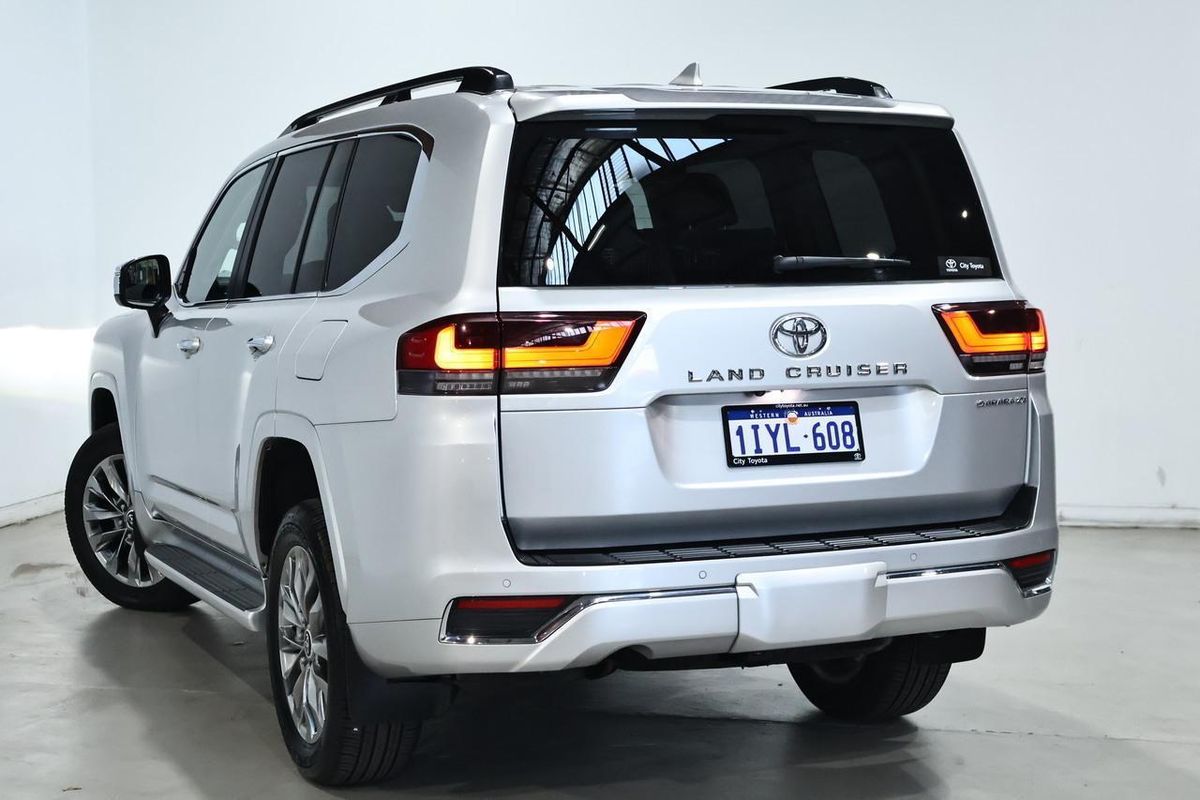 2023 Toyota Landcruiser Sahara ZX FJA300R
