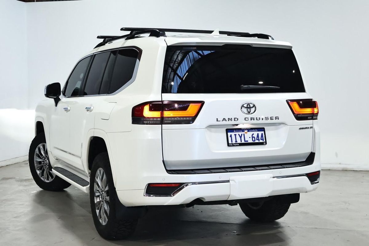 2023 Toyota Landcruiser Sahara ZX FJA300R