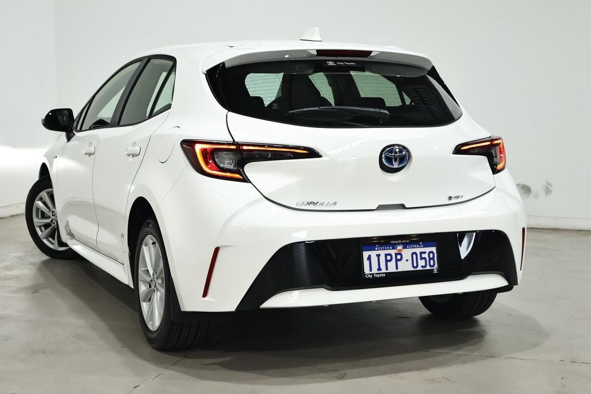 2025 Toyota Corolla Ascent Sport Hybrid ZWE219R