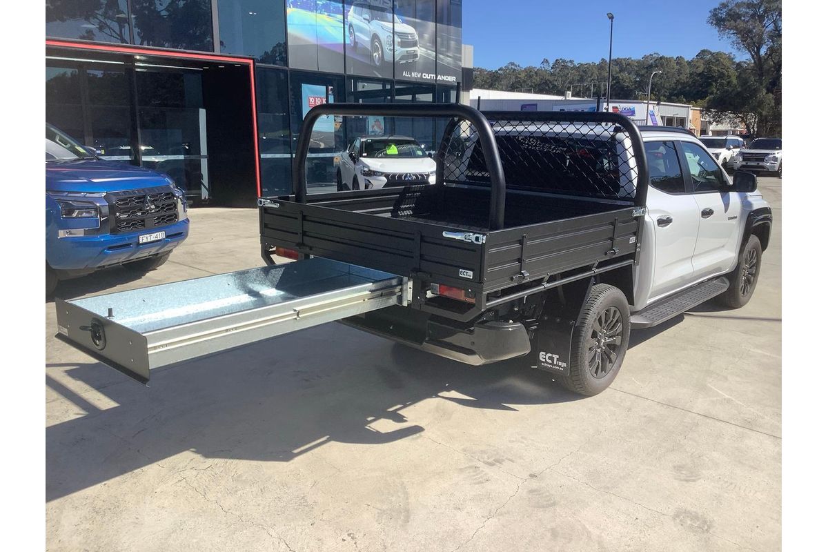 2025 Mitsubishi Triton GSR MV 4X4