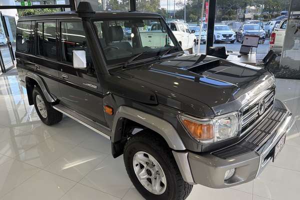 2022 Toyota Landcruiser GXL VDJ76R