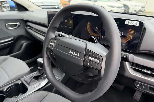 2025 Kia K4 S CL4m thumb-14
