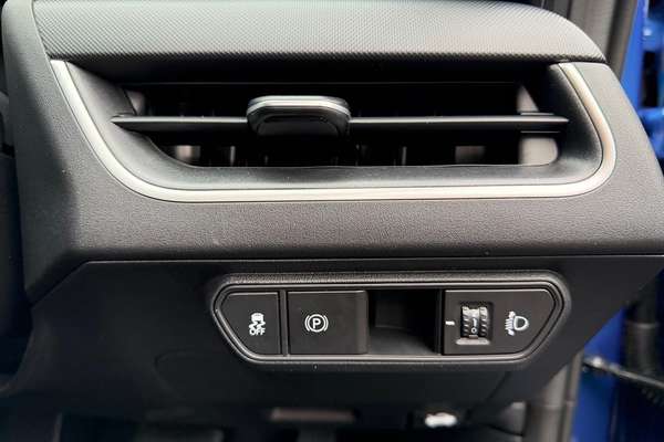 2025 Kia K4 S CL4m thumb-15