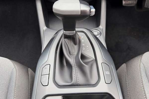 2025 Kia K4 S CL4m thumb-21
