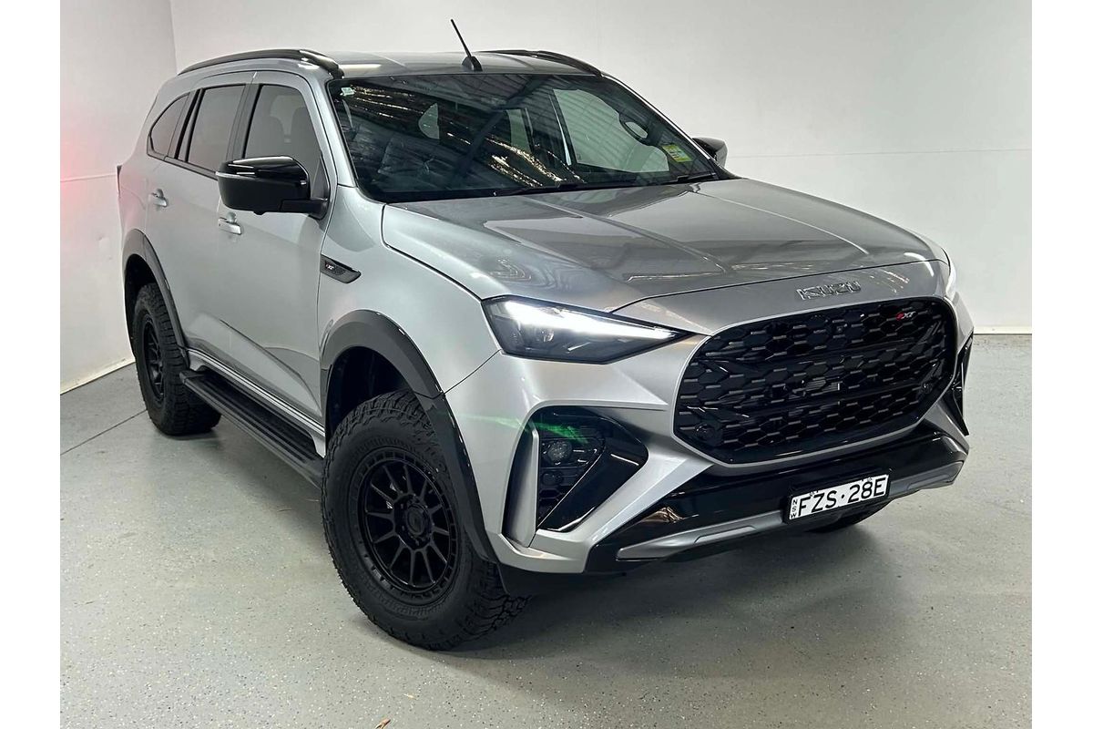 2026 Isuzu MU-X X-TERRAIN