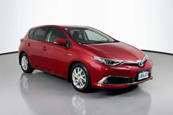 2017 Toyota Corolla Hybrid ZWE186R
