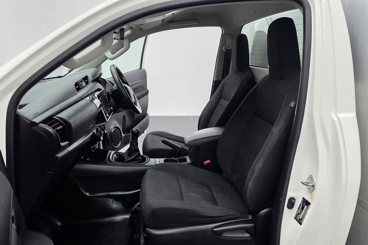 2020 Toyota Hilux SR GUN126R 4X4